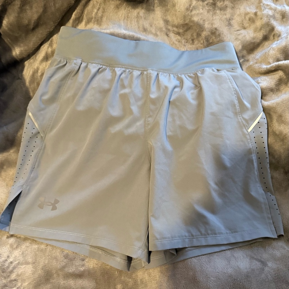 UNDER-ARMOR SHORTS